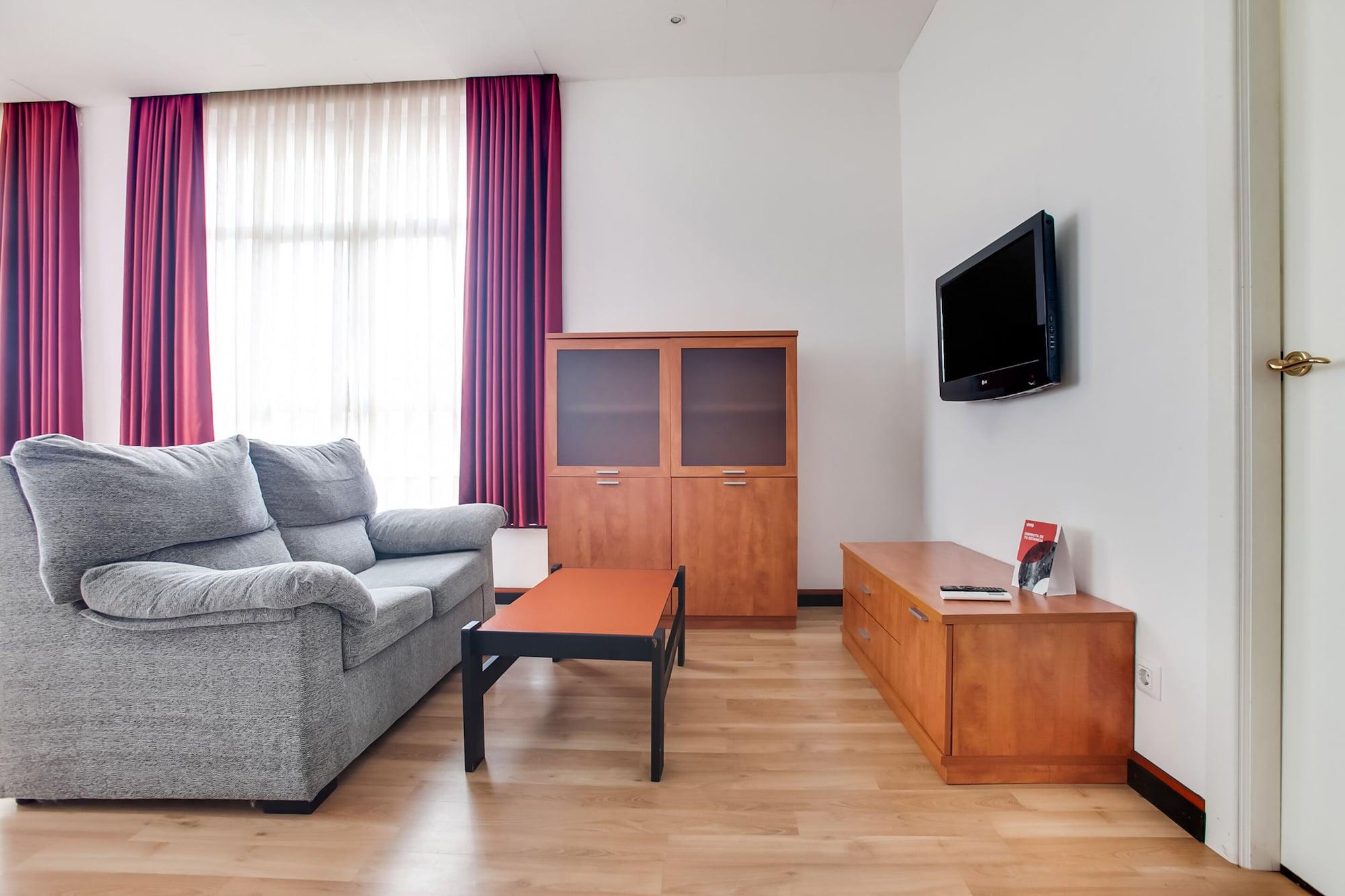 Oyo Hotel Parque Empresarial Avilés Dış mekan fotoğraf
