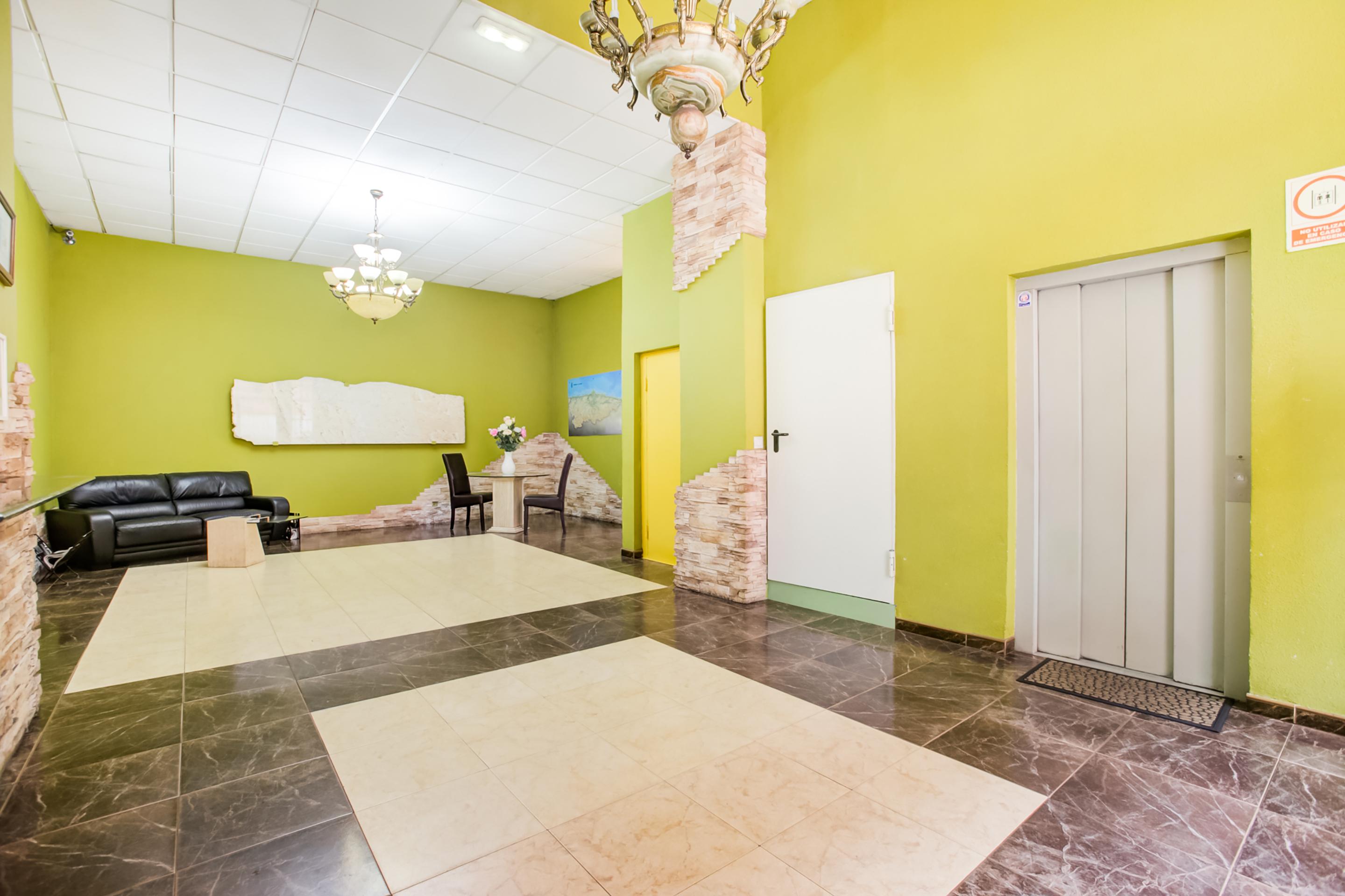 Oyo Hotel Parque Empresarial Avilés Dış mekan fotoğraf